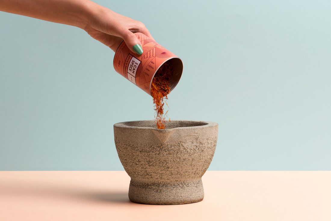 I can spice. L'identità visiva dello studio DekoRatio e il designer Mészáros
