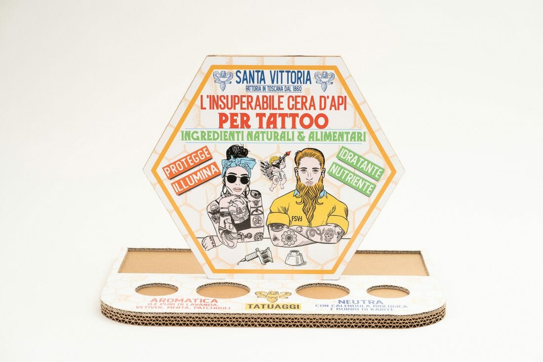 MG109751 - Blog Printaly.com Esempio di espositore da banco in cartone personalizzato